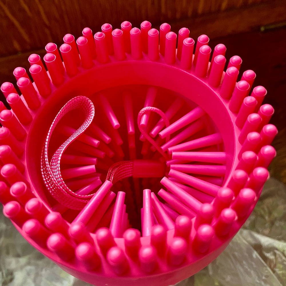 Dog Paw Washer ~ Solution to Muddy Paws ~ Soft and Gentle  New in Box! Puppies